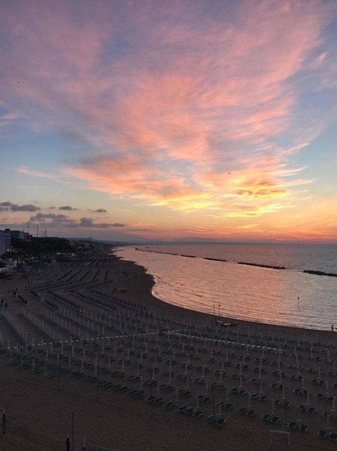Kennedy Apartment Termoli Kültér fotó